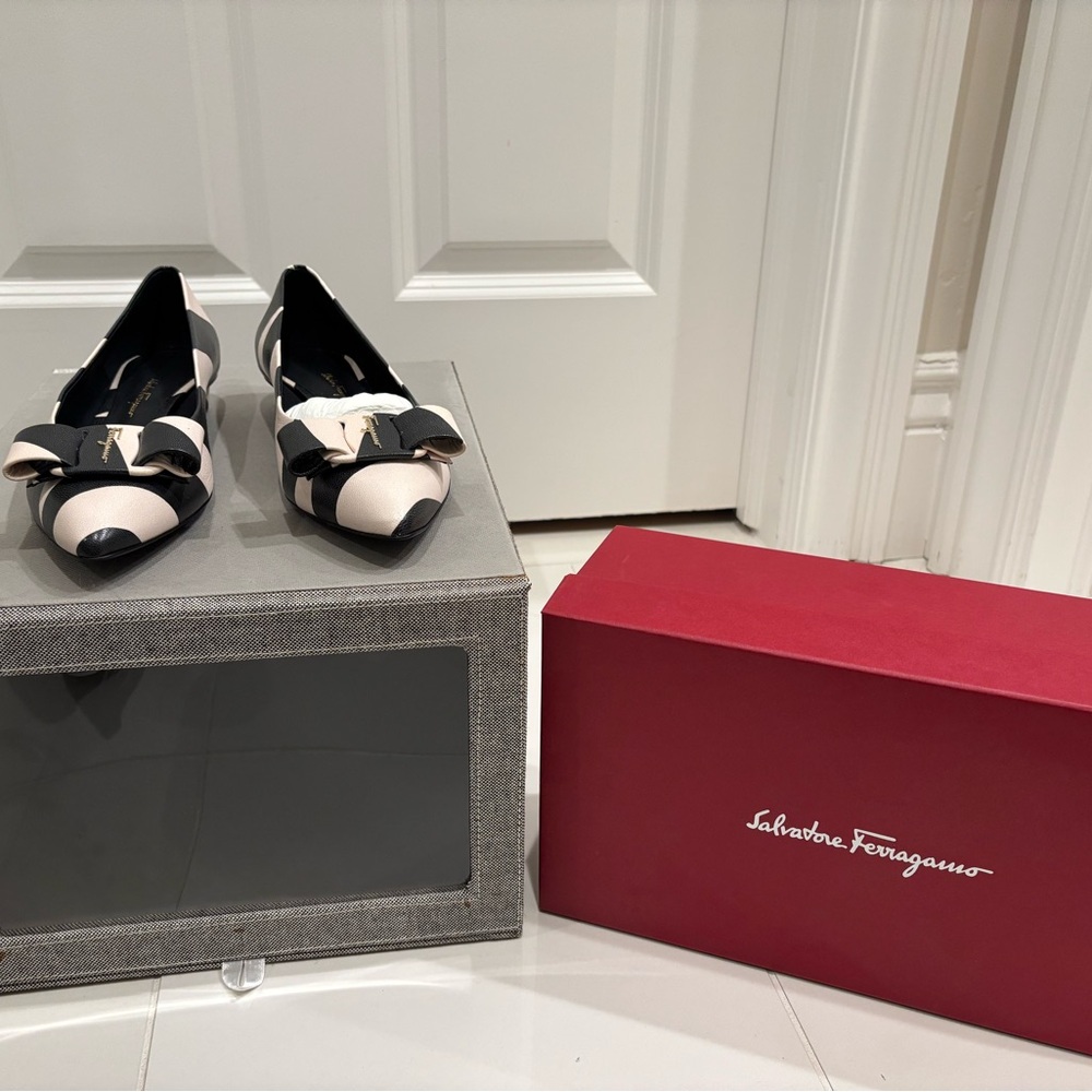Salvatore Ferragamo Black and White Flats with Bow